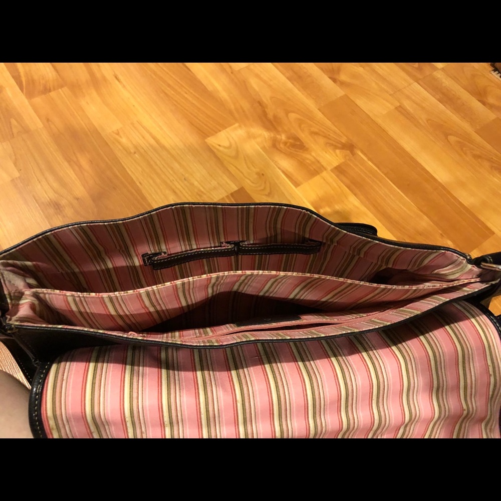 Liz Claiborne Satchel - Picture 5 of 8